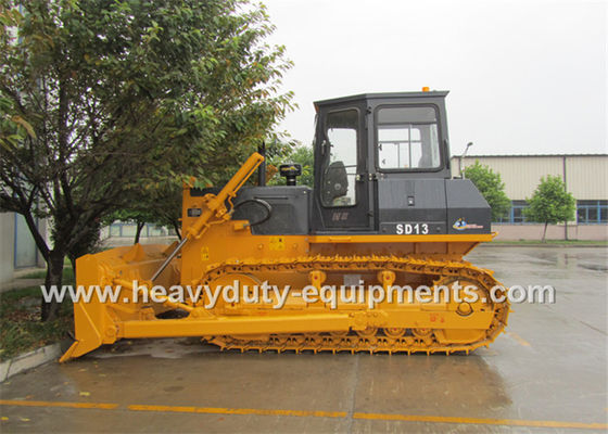 China Shantuibulldozer SD13S met de motor die van Shangchai wordt uitgerust SC8D143G2B1 leverancier